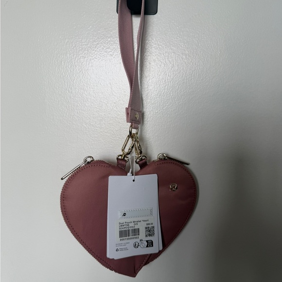 NWT Lululemon Dual Pouch Heart - Picture 9 of 12
